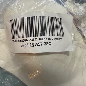 Victoria Secret NO underwire Bra 38C